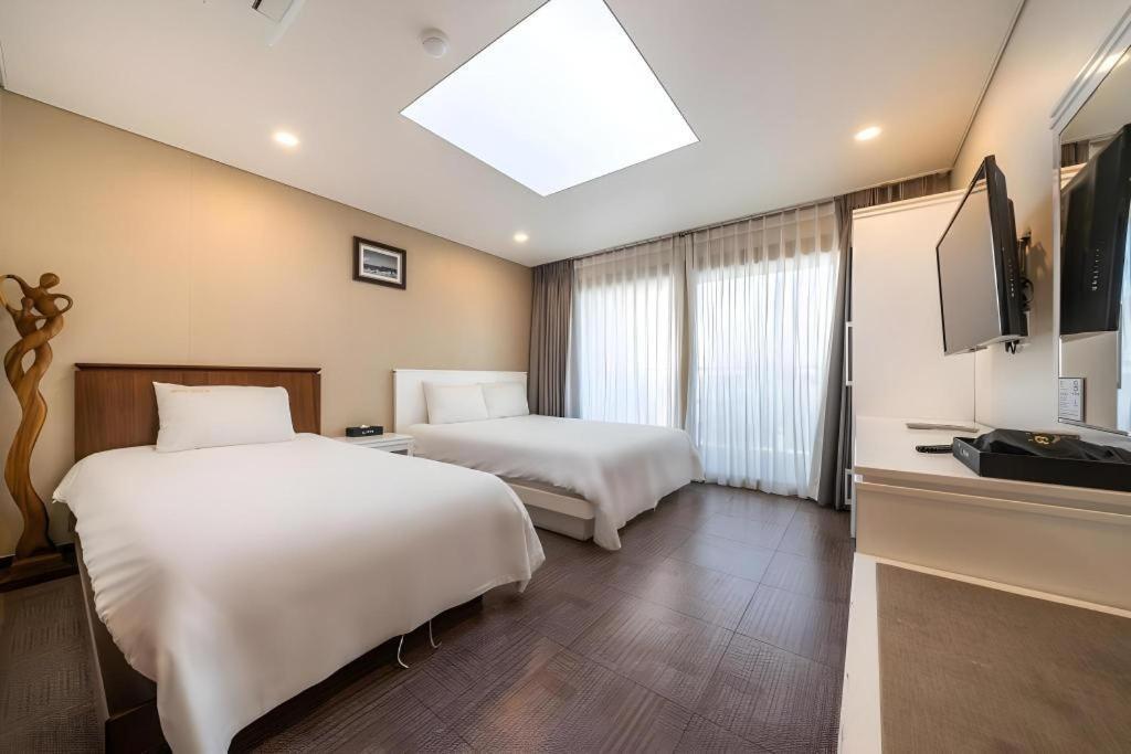 Sea View Hotel Чеджудо Экстерьер фото