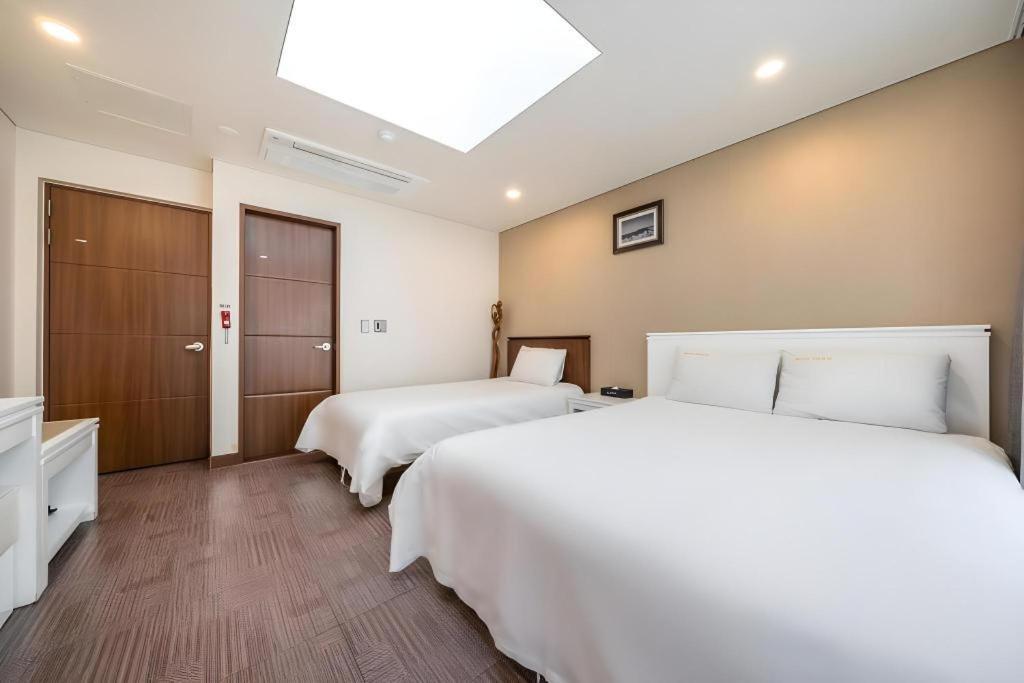 Sea View Hotel Чеджудо Экстерьер фото