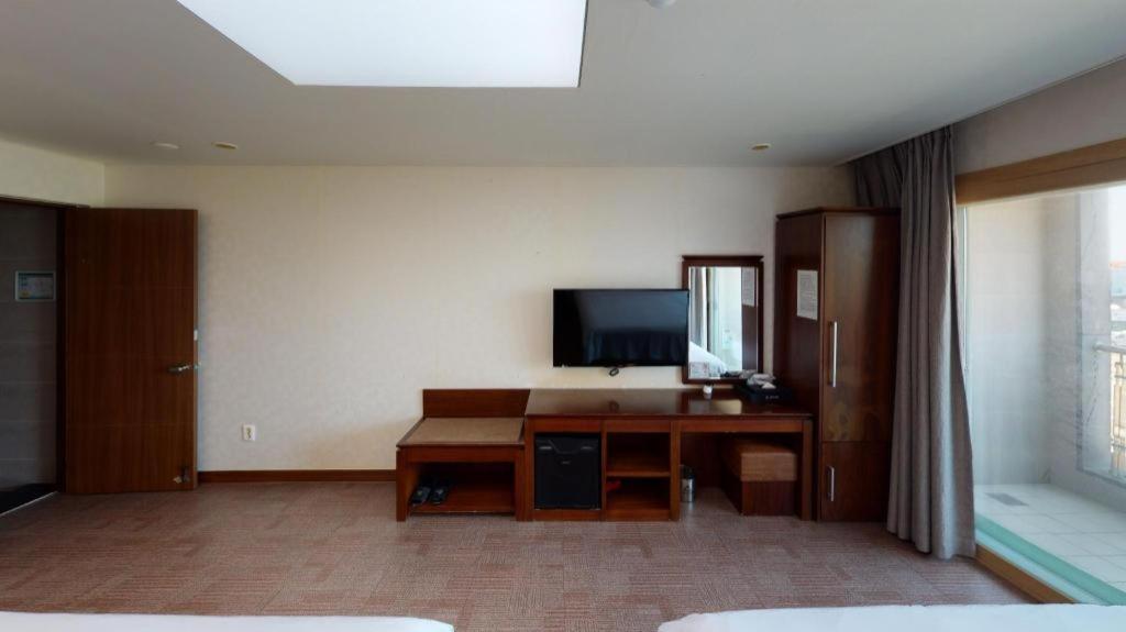 Sea View Hotel Чеджудо Экстерьер фото