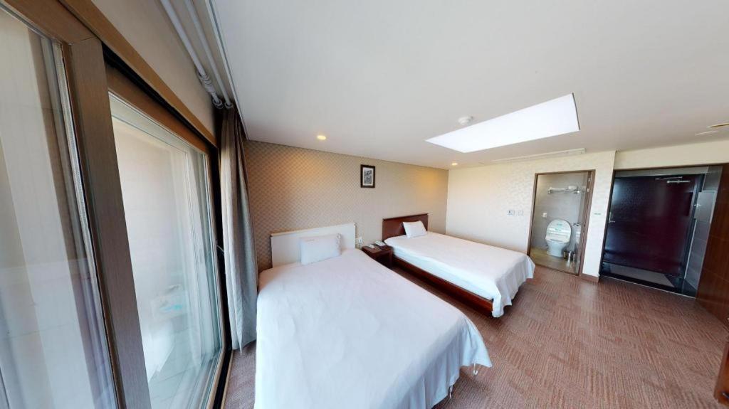 Sea View Hotel Чеджудо Экстерьер фото