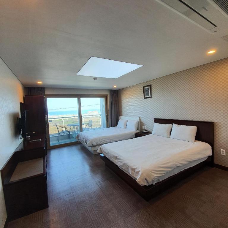 Sea View Hotel Чеджудо Экстерьер фото